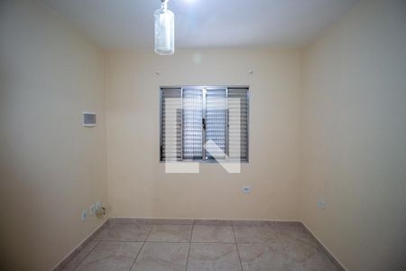Quarto 1 de casa à venda com 2 quartos, 60m² em Vila Carmosina, São Paulo