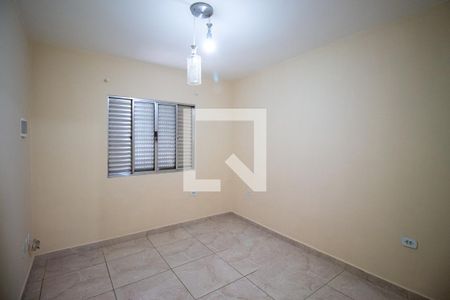Quarto 1 de casa à venda com 2 quartos, 60m² em Vila Carmosina, São Paulo