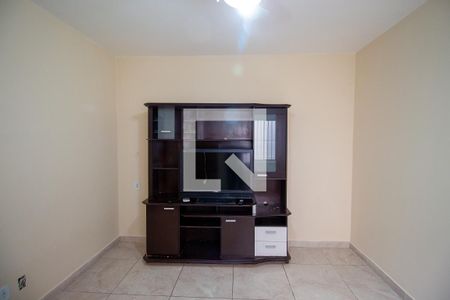 Sala de casa à venda com 2 quartos, 60m² em Vila Carmosina, São Paulo