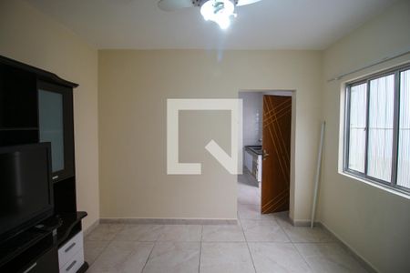 Sala de casa à venda com 2 quartos, 60m² em Vila Carmosina, São Paulo