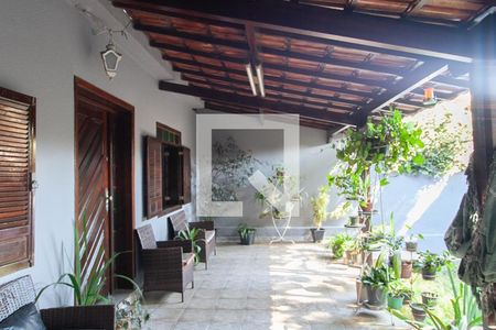 Varanda da Sala 1 de casa à venda com 4 quartos, 300m² em Universitário, Belo Horizonte