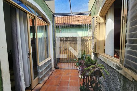 Vista  de casa à venda com 2 quartos, 163m² em Vila Vianelo, Jundiaí