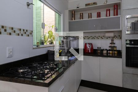 Cozinha de casa de condomínio à venda com 2 quartos, 74m² em Vila Ré, São Paulo