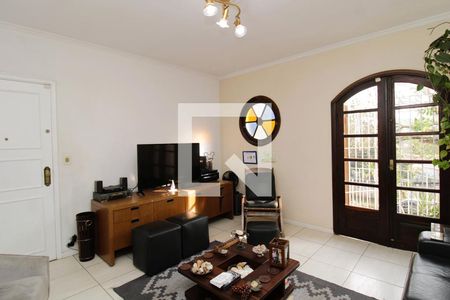 Sala de casa à venda com 3 quartos, 200m² em Vila Pedra Branca, São Paulo