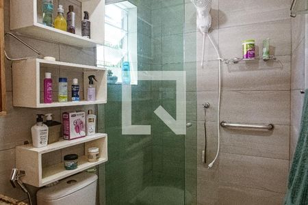 Banheiro de casa à venda com 4 quartos, 240m² em Campo Novo, Porto Alegre
