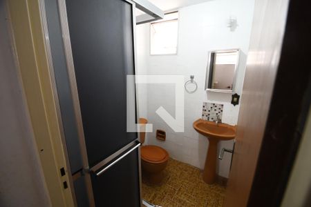 Banheiro de apartamento à venda com 1 quarto, 35m² em Centro, Campinas
