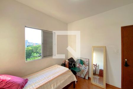Quarto de apartamento à venda com 3 quartos, 75m² em Havaí, Belo Horizonte