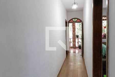 Corredor de casa para alugar com 2 quartos, 120m² em São Tomaz, Belo Horizonte