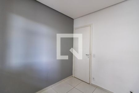Quarto 2 de apartamento à venda com 2 quartos, 50m² em Jardim Cocaia, Guarulhos