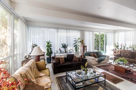 Sala de casa de condomínio à venda com 3 quartos, 370m² em Alphaville, Santana de Parnaíba