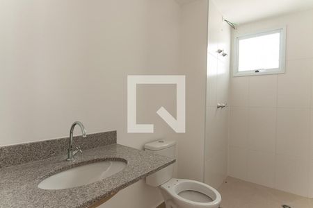 Banheiro Social de apartamento à venda com 1 quarto, 28m² em Vila Romana, São Paulo