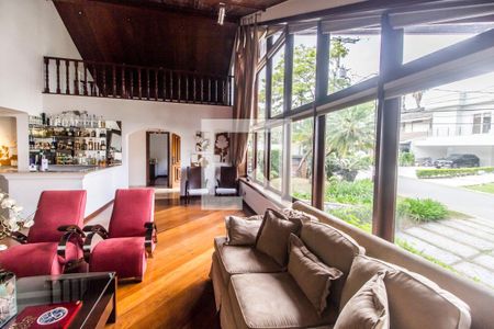 Sala de casa de condomínio à venda com 4 quartos, 540m² em Alphaville, Santana de Parnaíba