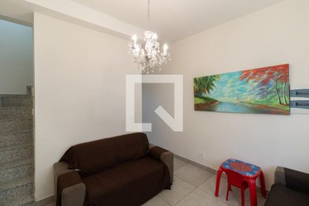 Sala de casa de condomínio à venda com 2 quartos, 100m² em Vila Ré, São Paulo