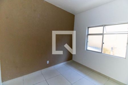 Quarto  de casa à venda com 1 quarto, 60m² em Santa Rosa, Niterói