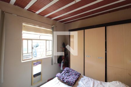 Quarto 1 de casa à venda com 3 quartos, 105m² em Primeiro de Maio, Belo Horizonte