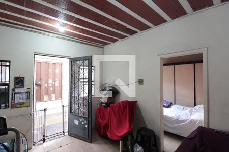Sala de casa à venda com 3 quartos, 105m² em Primeiro de Maio, Belo Horizonte