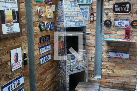 Casa à venda com 3 quartos, 240m² em Jardim Peri, São Paulo