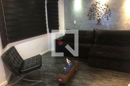 Casa à venda com 3 quartos, 240m² em Jardim Peri, São Paulo