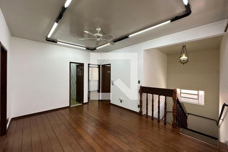 Casa para alugar com 5 quartos, 348m² em Pampulha, Belo Horizonte