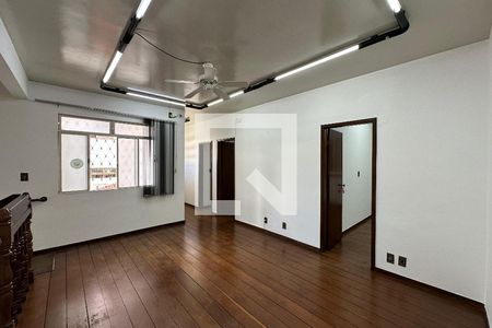 Casa para alugar com 5 quartos, 348m² em Pampulha, Belo Horizonte
