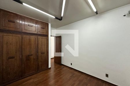Casa para alugar com 5 quartos, 348m² em Pampulha, Belo Horizonte