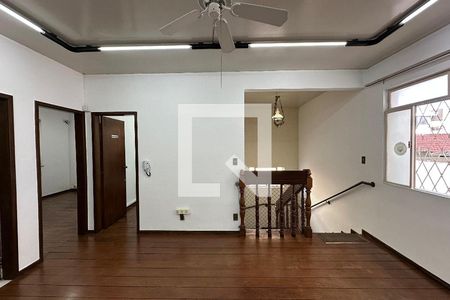 Casa para alugar com 5 quartos, 348m² em Pampulha, Belo Horizonte