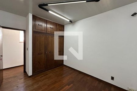 Casa para alugar com 5 quartos, 348m² em Pampulha, Belo Horizonte