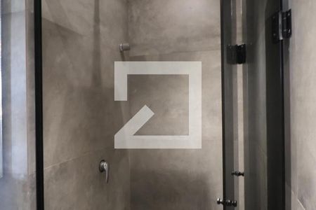 Banheiro de apartamento à venda com 1 quarto, 60m² em Centro, Canoas