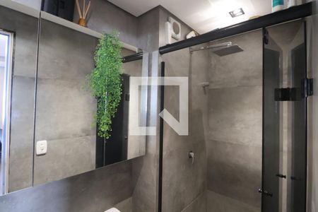 Banheiro de apartamento à venda com 1 quarto, 60m² em Centro, Canoas