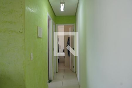 Corredor de apartamento à venda com 2 quartos, 50m² em Jardim Cocaia, Guarulhos