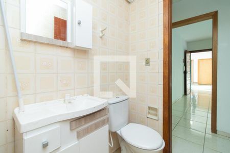 Banheiro de apartamento à venda com 1 quarto, 50m² em Santo Antônio, Porto Alegre