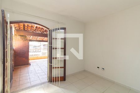 Quarto 1 de casa à venda com 2 quartos, 136m² em Vila Carmosina, São Paulo