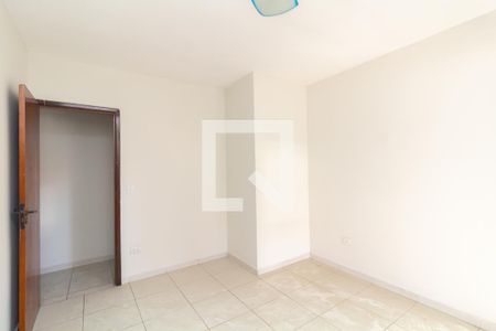 Quarto 1 de casa à venda com 2 quartos, 136m² em Vila Carmosina, São Paulo