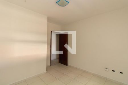Quarto 2 de casa à venda com 2 quartos, 136m² em Vila Carmosina, São Paulo