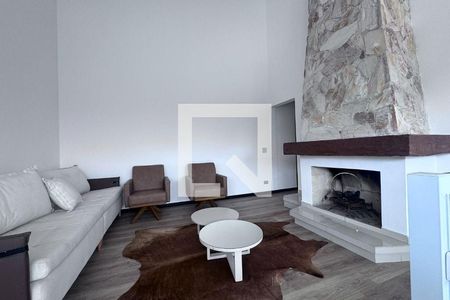 Casa para alugar com 4 quartos, 647m² em Jardim Sao Paulo II, Cotia