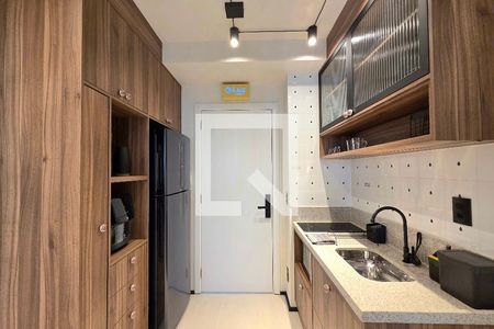 Cozinha de apartamento para alugar com 1 quarto, 30m² em Vila Nova Conceição, São Paulo