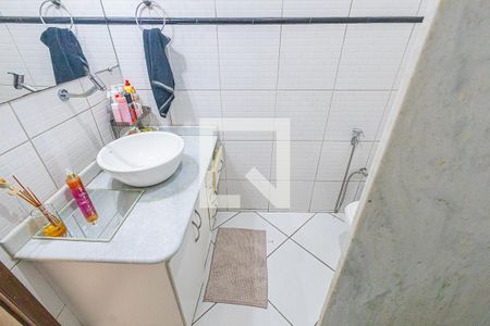 banheiro de casa para alugar com 3 quartos, 360m² em Indaiá, Belo Horizonte