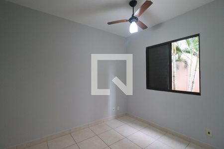 Quarto 1 de apartamento para alugar com 2 quartos, 1m² em Ipiranga, Ribeirão Preto