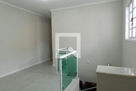 Casa à venda com 3 quartos, 206m² em Vila Scarpelli, Santo André