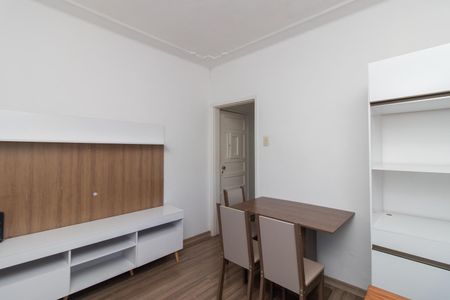 Sala de apartamento à venda com 1 quarto, 30m² em Santo Antônio, Porto Alegre