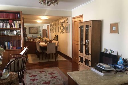 Apartamento à venda com 4 quartos, 115m² em Centro Histórico, Porto Alegre