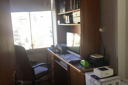 Apartamento à venda com 4 quartos, 115m² em Centro Histórico, Porto Alegre