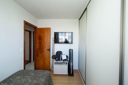 Quarto 2 de apartamento à venda com 3 quartos, 150m² em Alto Caiçaras, Belo Horizonte