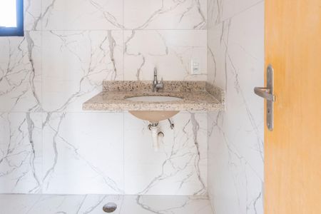 Banheiro de kitnet/studio à venda com 1 quarto, 66m² em Jardim Stella, Santo André