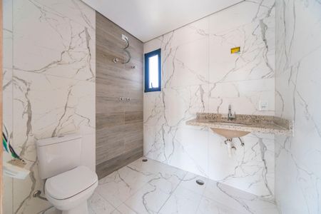 Banheiro de kitnet/studio à venda com 1 quarto, 66m² em Jardim Stella, Santo André