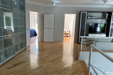Casa à venda com 4 quartos, 278m² em Residencial Tres (Alphaville), Santana de Parnaíba
