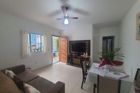 Casa à venda com 3 quartos, 240m² em Jardim Ocara, Santo André