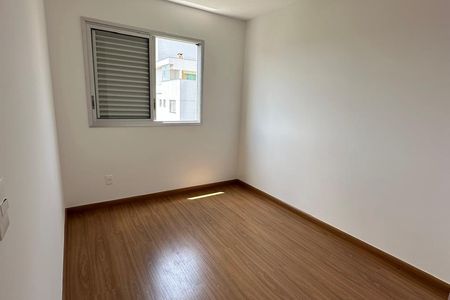 Casa à venda com 3 quartos, 79m² em Santa Rosa, Belo Horizonte