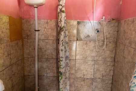 Banheiro de casa à venda com 1 quarto, 78m² em Fonseca, Niterói
