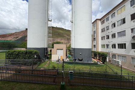 Sala - Vista de apartamento à venda com 2 quartos, 42m² em Pechincha, Rio de Janeiro